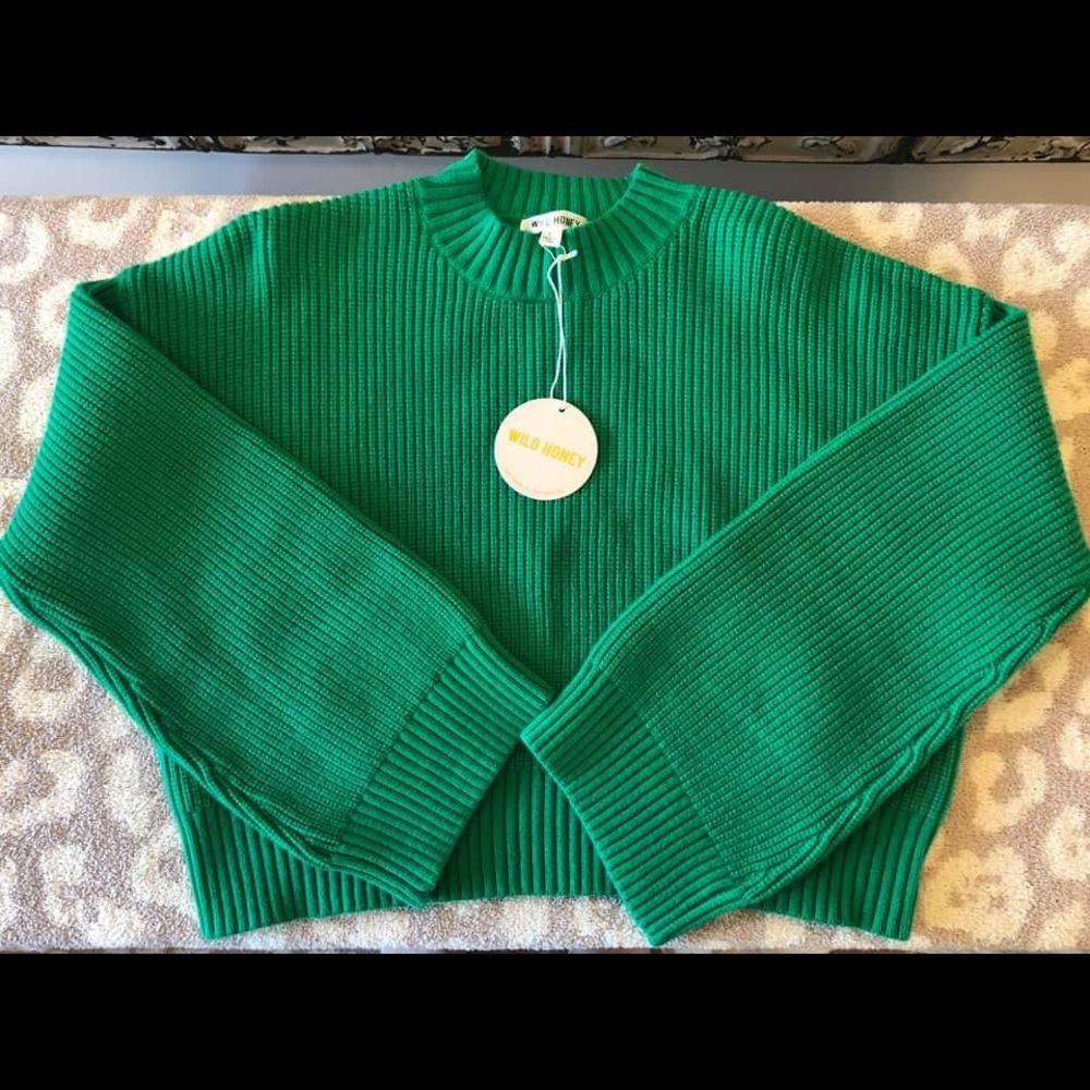 ❌SOLD❌ Wild Honey Crop Sweater